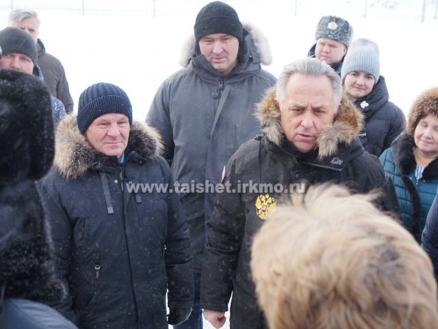 Виталий Мутко и Игорь Кобзев прибыли в Тайшетский район.(Фотоотчет.)