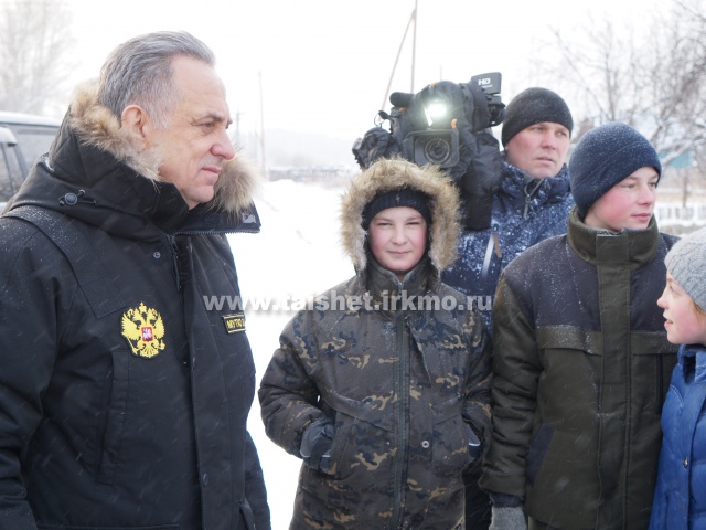 Виталий Мутко и Игорь Кобзев прибыли в Тайшетский район.(Фотоотчет.)