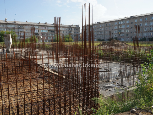 В Тайшете ведется строительство и капитальные ремонты социально значимых объектов.