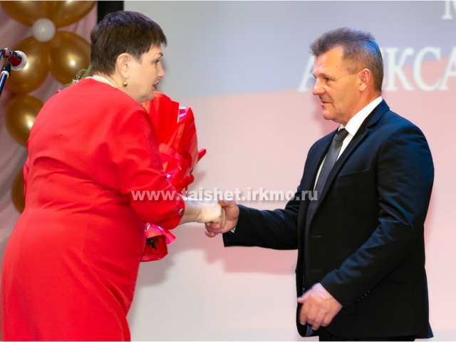 Александр Величко официально вступил в должность мэра  Тайшетского района