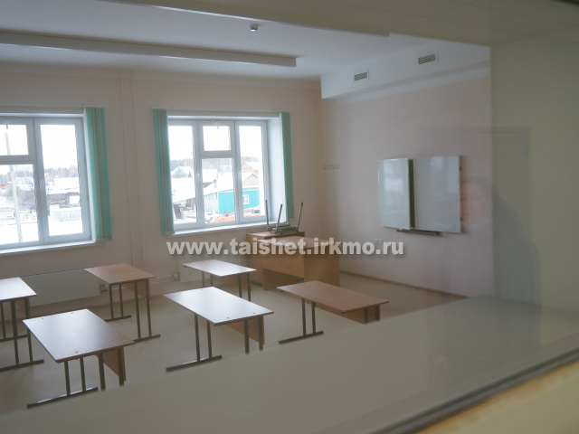 Новую школу в городе Бирюсинске готовят к сдаче в эксплуатацию