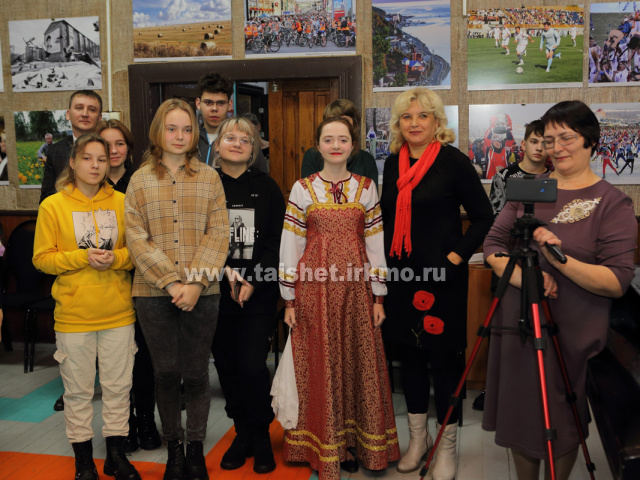 Открытие фотовыставки «Годы и люди» состоялось в Бирюсинском краеведческом музее