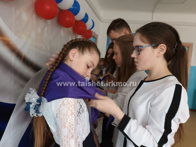 17 мая 2023 г. в Тамтачетской школе состоялась церемония посвящения в "Орлята России" 