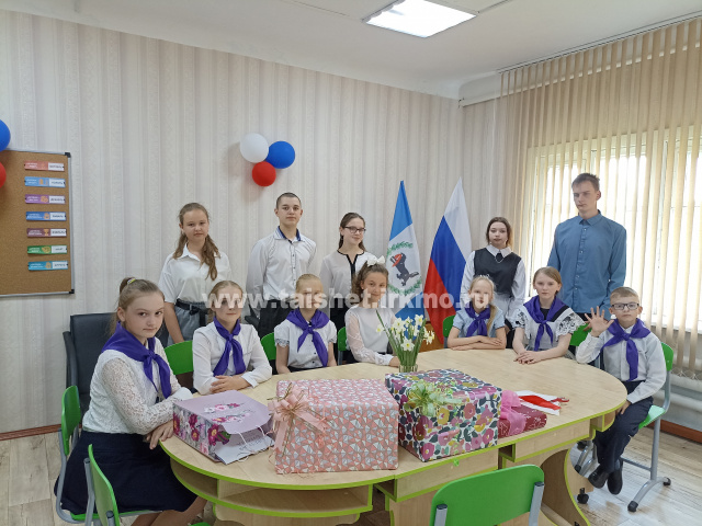 В МКОУ Тамтачетской СОШ торжественно открыли комнату детских инициатив