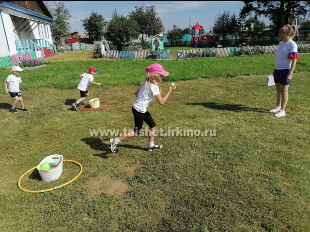В Берёзовском детском саду прошёл «День Физкультурника»