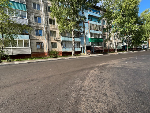 На стадии завершения находится ремонт придомовой территории в микрорайоне Новый