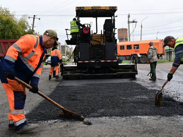 В Тайшете продолжается ремонт дорог