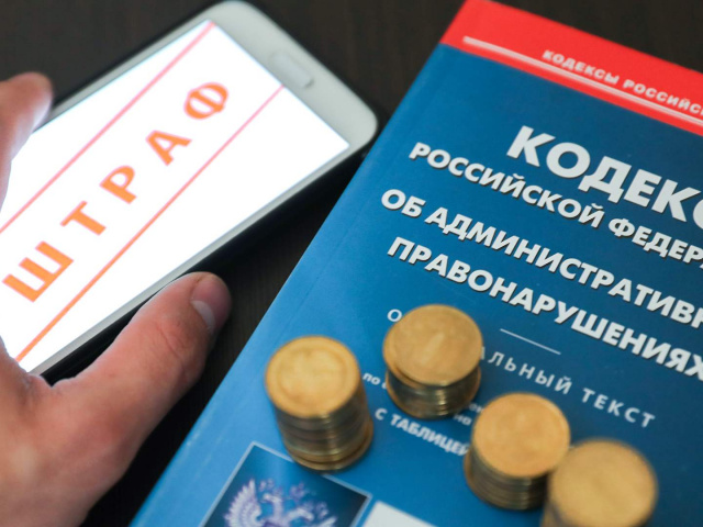 В Тайшете снова снесли опору уличного освещения.