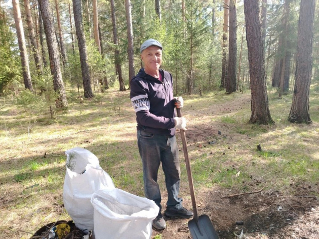 21 мая Берëзовский территориальный отдел совместно с сельским Домом культуры провели эко-акцию "Зеленый патруль"
