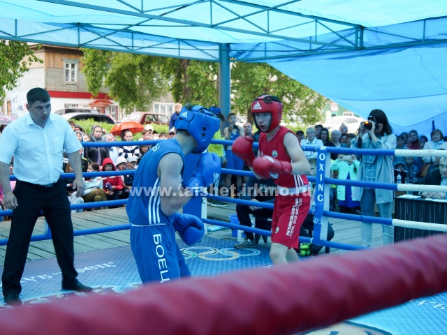 В Юртах с успехом прошёл областной турнир по боксу