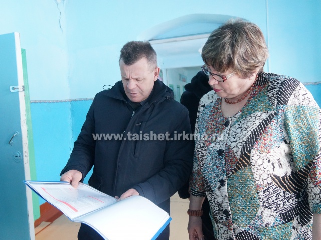 Мэр района Александр Величко с рабочим визитом посетил северные муниципальные образования