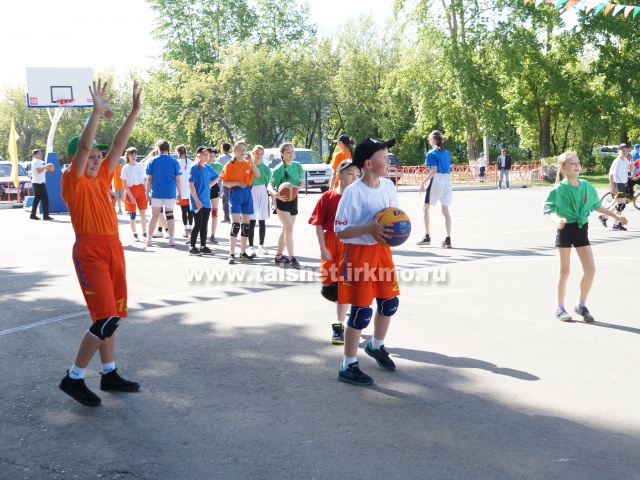 ОАО «РЖД» и «Локобаскет» провели баскетбольный турнир в Тайшете  в честь 45-летия Байкало-Амурской магистрали